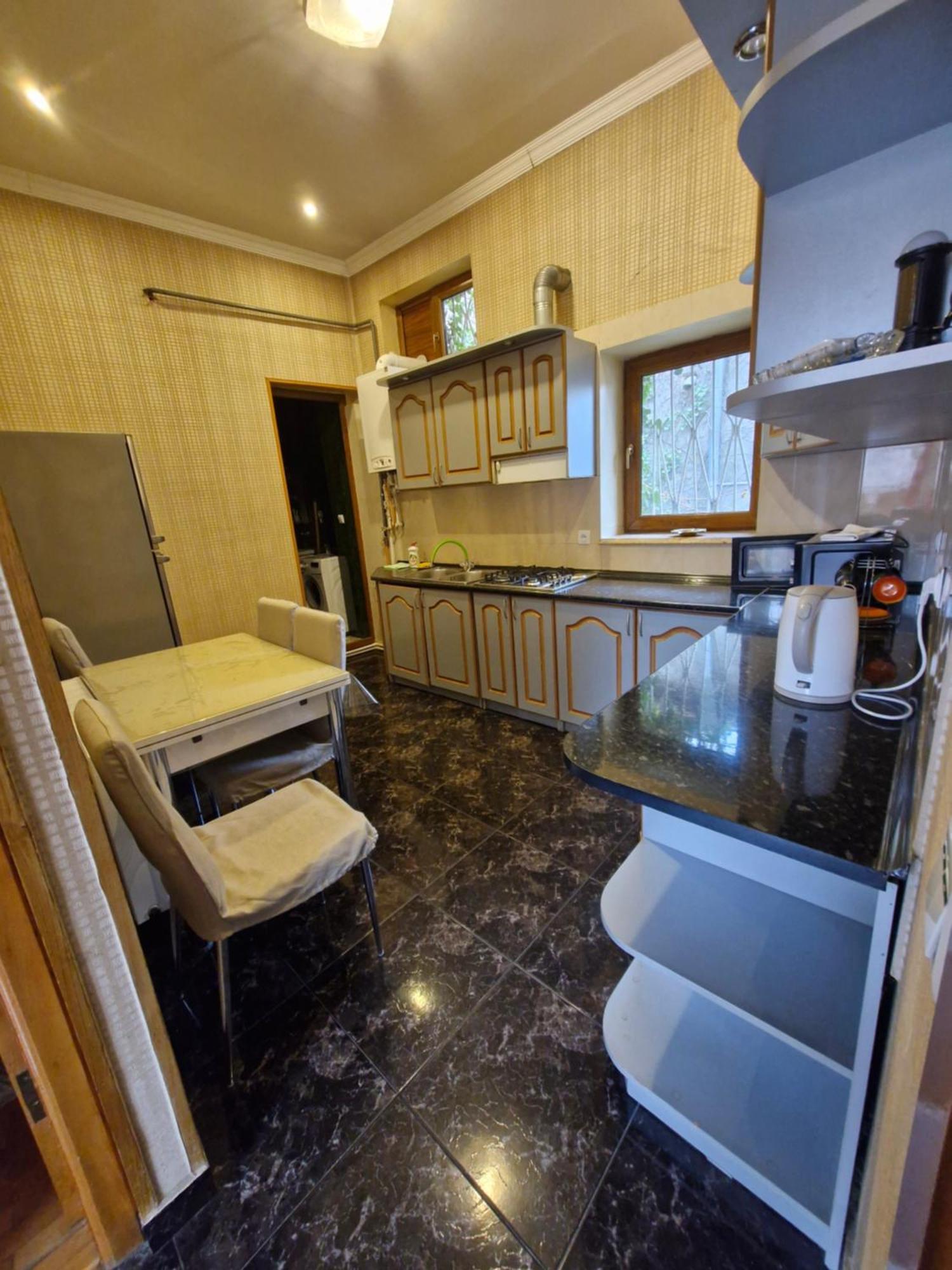 Barnaba Apartment Tbilisi Exteriör bild