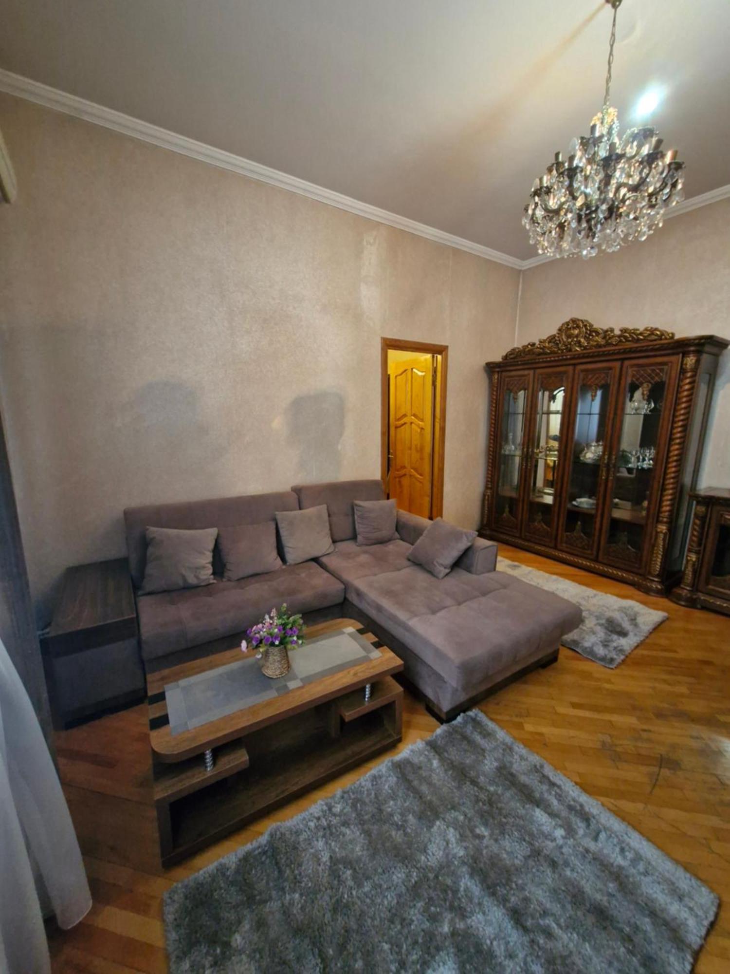 Barnaba Apartment Tbilisi Exteriör bild